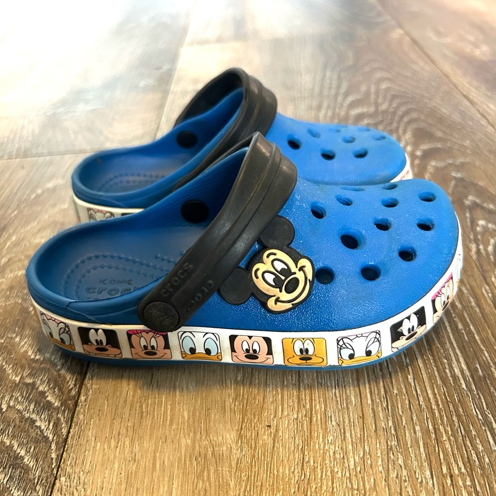 Disney Mickey Mouse Crocs, Kids, C9, Like New